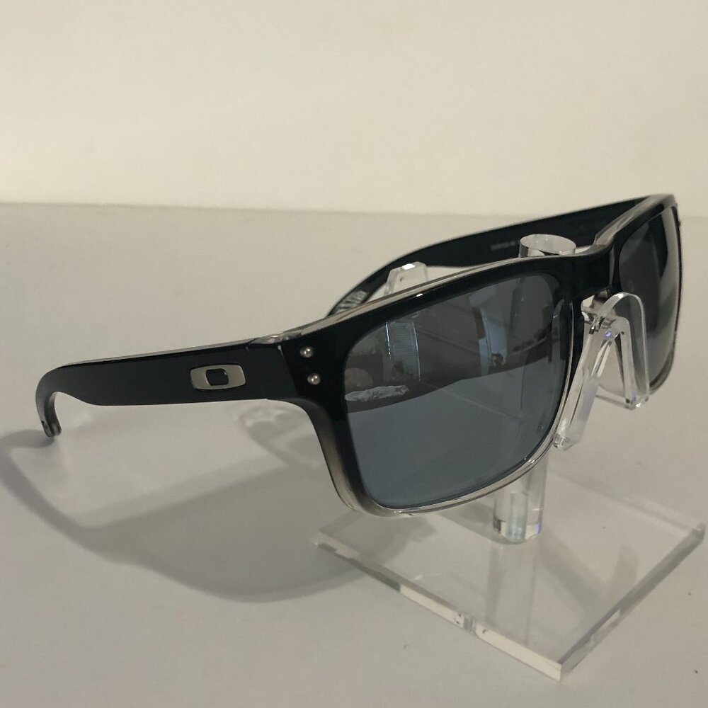 Silver Prizm Polarized OAKLEY HOLBROOK Polished Two Tone Frame 9102 - Picture 5 of 7